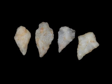 Group of 4 Arrowheads