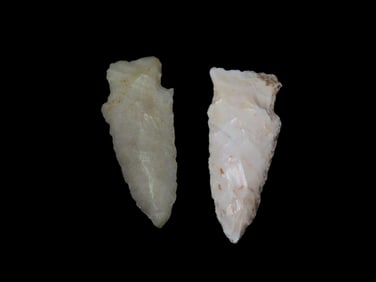 Group of 2 Arrowheads