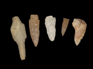 Group of 5 Arrowheads