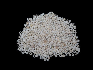Over a Hundred Early Trade Beads Found as a Cache in Northern Georgia