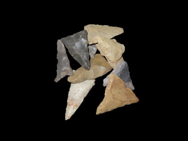 Small Collection Of Kentucky/Tennessee Bird Points Fort Ancient Triangles