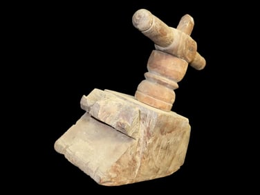 Antique 19th Century Wood hand Press, India, with Lion Art / Effigy, Used for making Noodles and