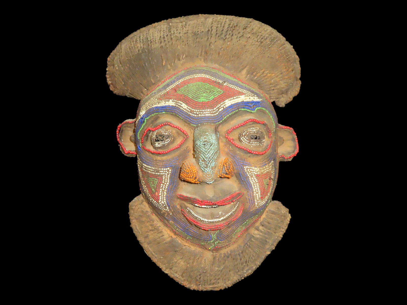 17 1/4" Rare Beaded Mask: 17 1/4" Rare Beaded Mask