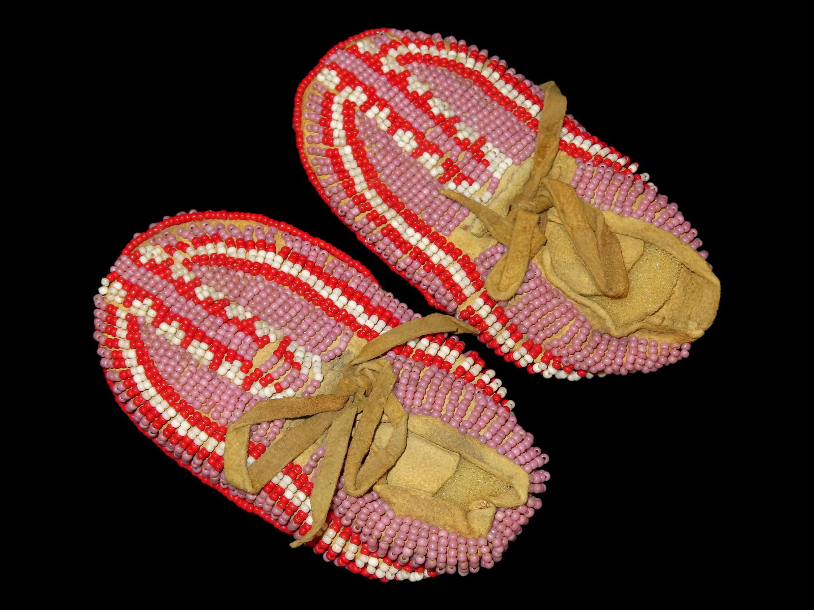 Set of Antique Beaded Child's Moccasins: Set of Antique Beaded Child's Moccasins