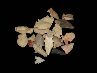 Lot of Nicer Quality Birdpoints and Arrowheads: Lot of Nicer Quality Birdpoints and Arrowheads