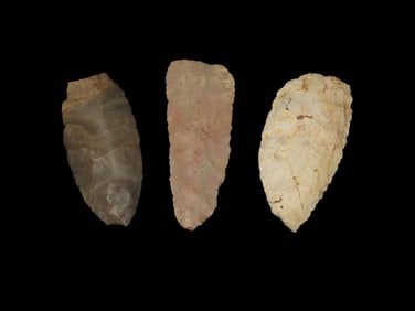 Group of 3 Lanceolate Points