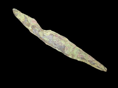 5 1/16" Copper Tang Knife, Villas Co. Wisconsin. Nice large Example with Great Original Patina, Old