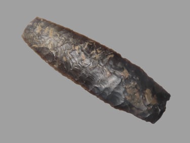 2 11/16" Knife River Flint Eden, Perino & Jackson COA, Found by Harry Wright in 1931 at Laramie