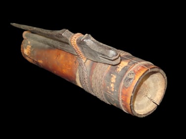 Borneo Dayak Blow Dart Quiver w/13 Darts Inside. Great Ornate Example. The Dayak are an Indonesian