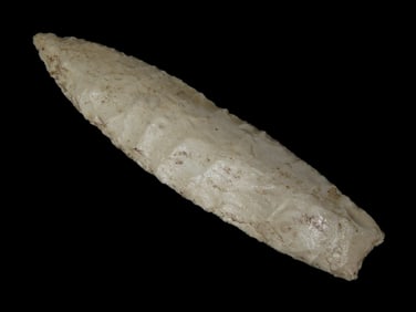 3 5/8' Agate Basin, Brown County Illinois, Motley COA. Finely Flaked Example with a Nice Medial
