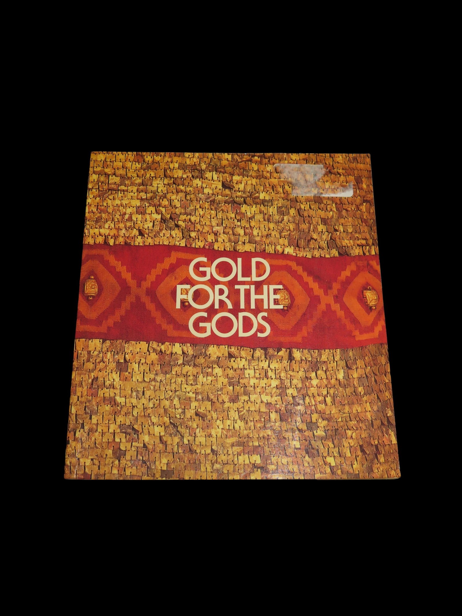 GOLD FOR THE GODS, FULL OF PICTURES & INFO ON ALL SORTS OF GOLD ARTIFACTS OF THE PRE-COLUMBIAN (1 of 4)