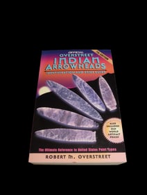 OVERSTREET 7TH EDITION INDIAN ARROWHEADS PRICE GUIDE & TYPE BOOK, WEALTH OF INFO IN THESE BOOKS,