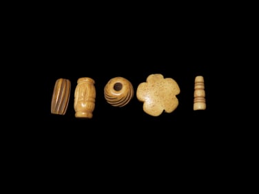 Lot of Bone Beads, South Dakota, Some Engraved. Great Examples, nice Polish & Great Patina. Mandan