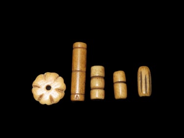 Lot of Bone Beads, South Dakota, Some Engraved. Great Examples, nice Polish & Great Patina. Mandan