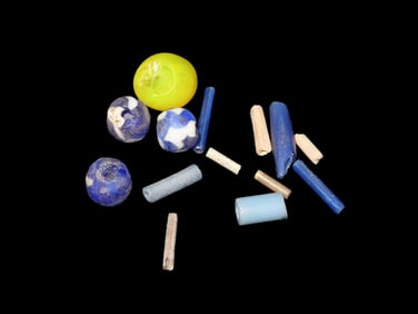 Lot of Colorful Historic Trade Beads & Wampum Beads from an old New York Collection. Nice Variety of