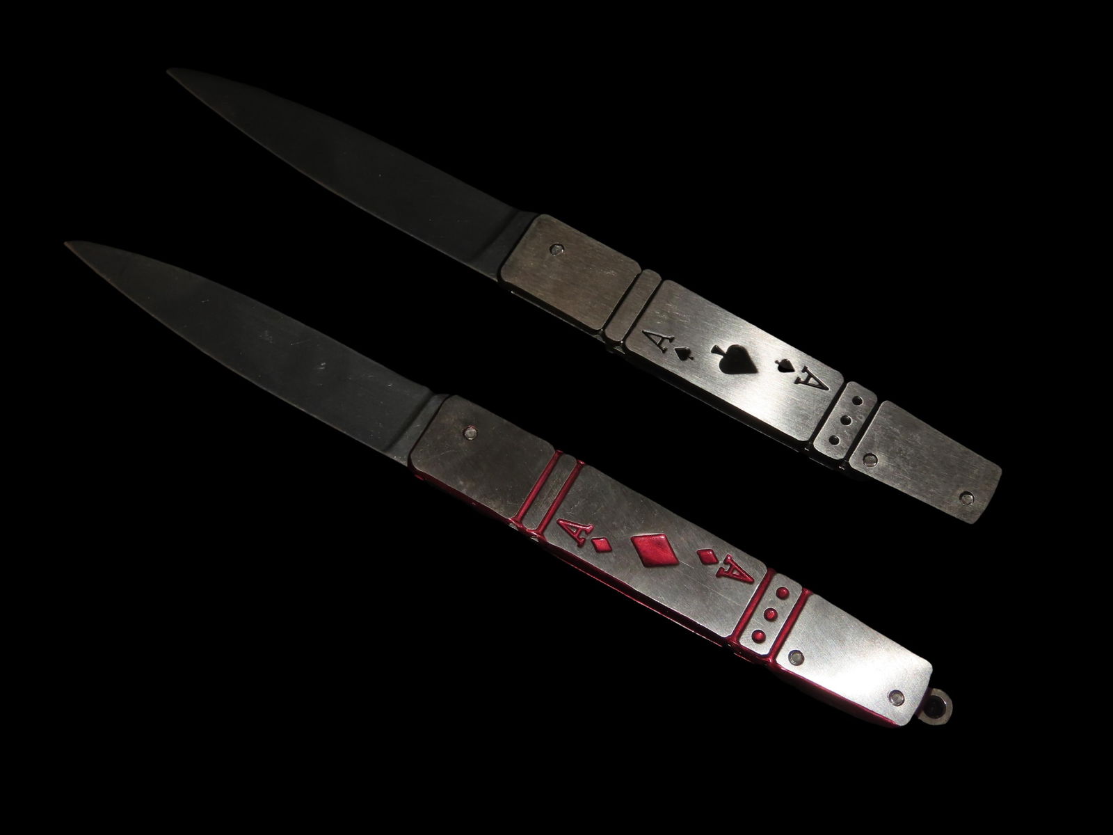 Pair of Poker Player Pocket Knives, Ace of Spades / Diamonds, Single Blade Folding Knife, Un-Used (1 of 5)
