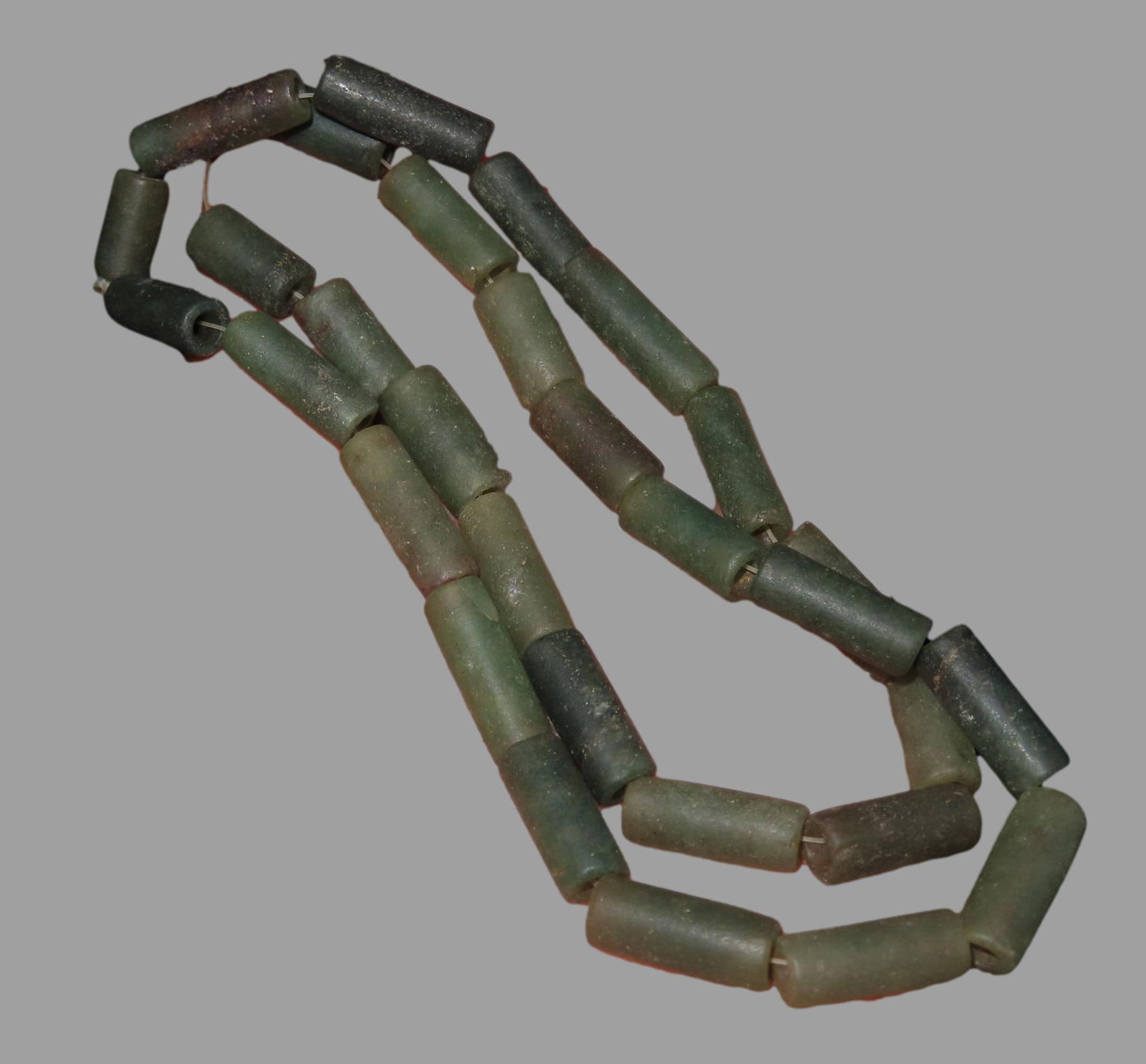 11" Jade Beads Pre-Columbian from Peru Great Pationation: 11" Jade Beads Pre-Columbian from Peru Great Pationation