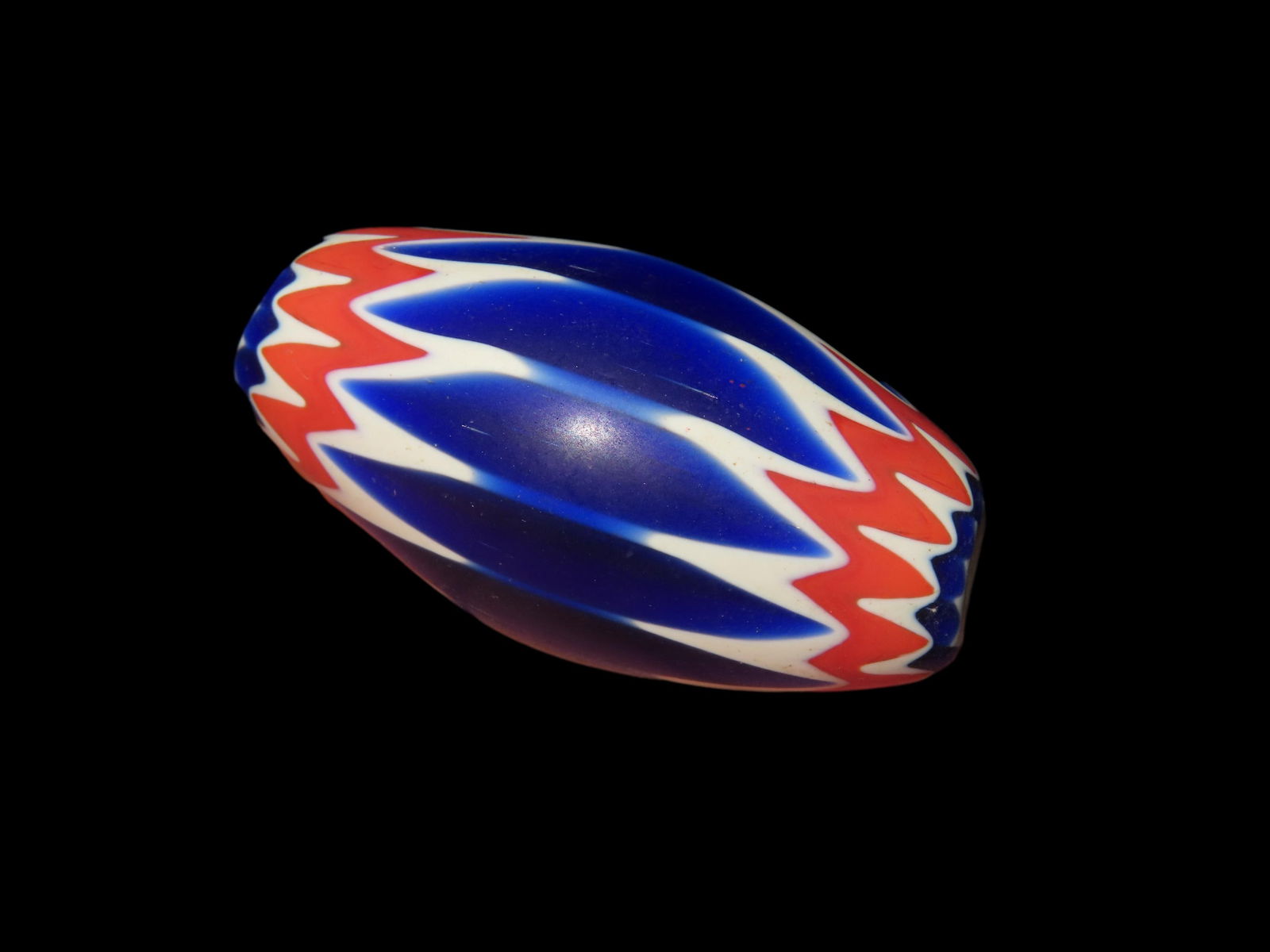 1 7/8" Chevron Bead (1 of 5)