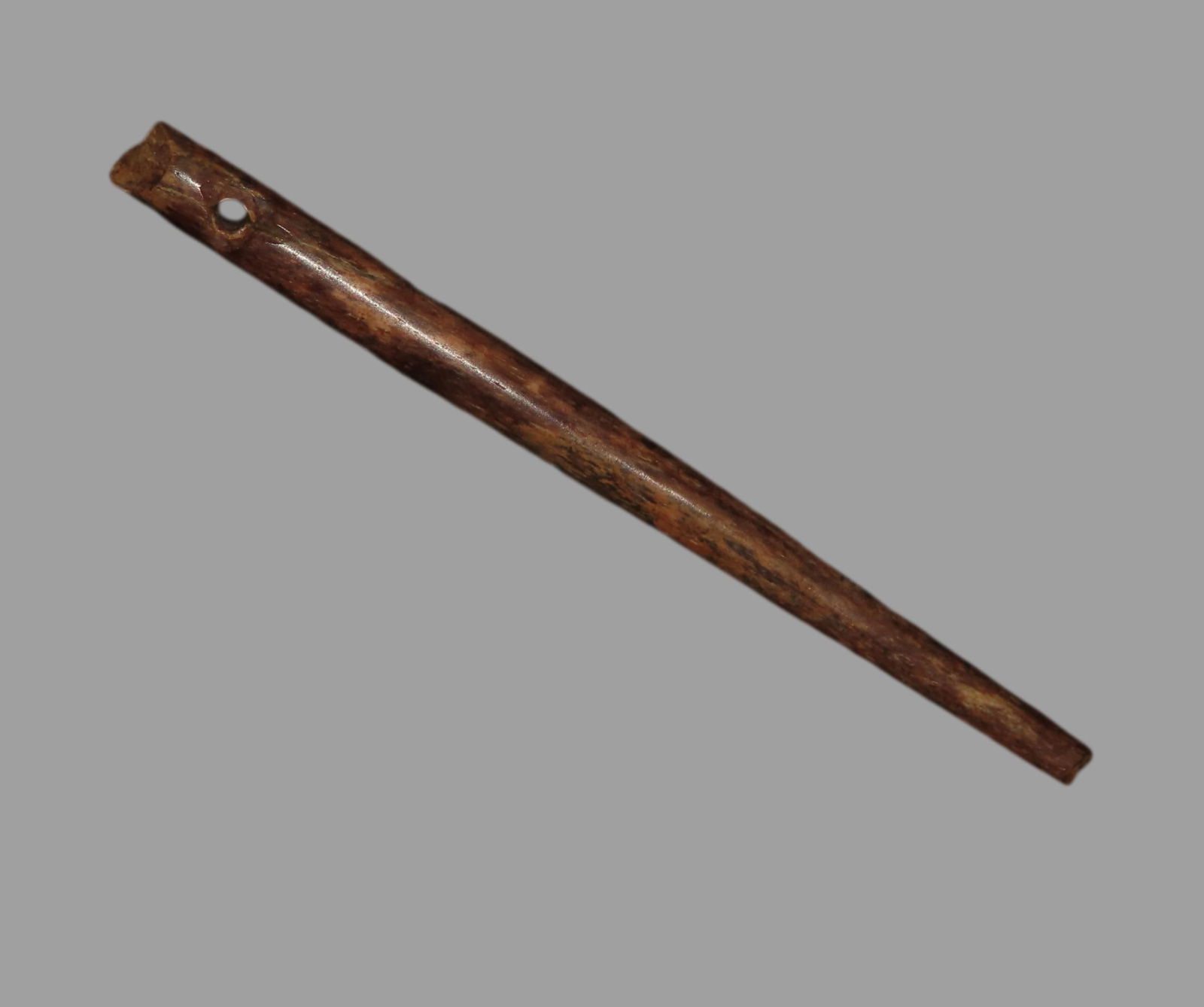 3 3/4" Bone Needle, found in Scotland Co., Missouri: 3 3/4" Bone Needle, found in Scotland Co., Missouri