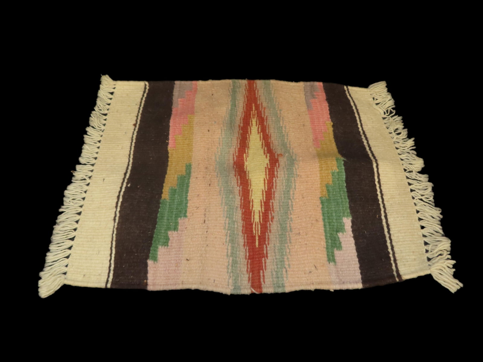 17" x 14" Vintage Navajo Rug (excluding fringe): 17" x 14" Vintage Navajo Rug (excluding fringe)
