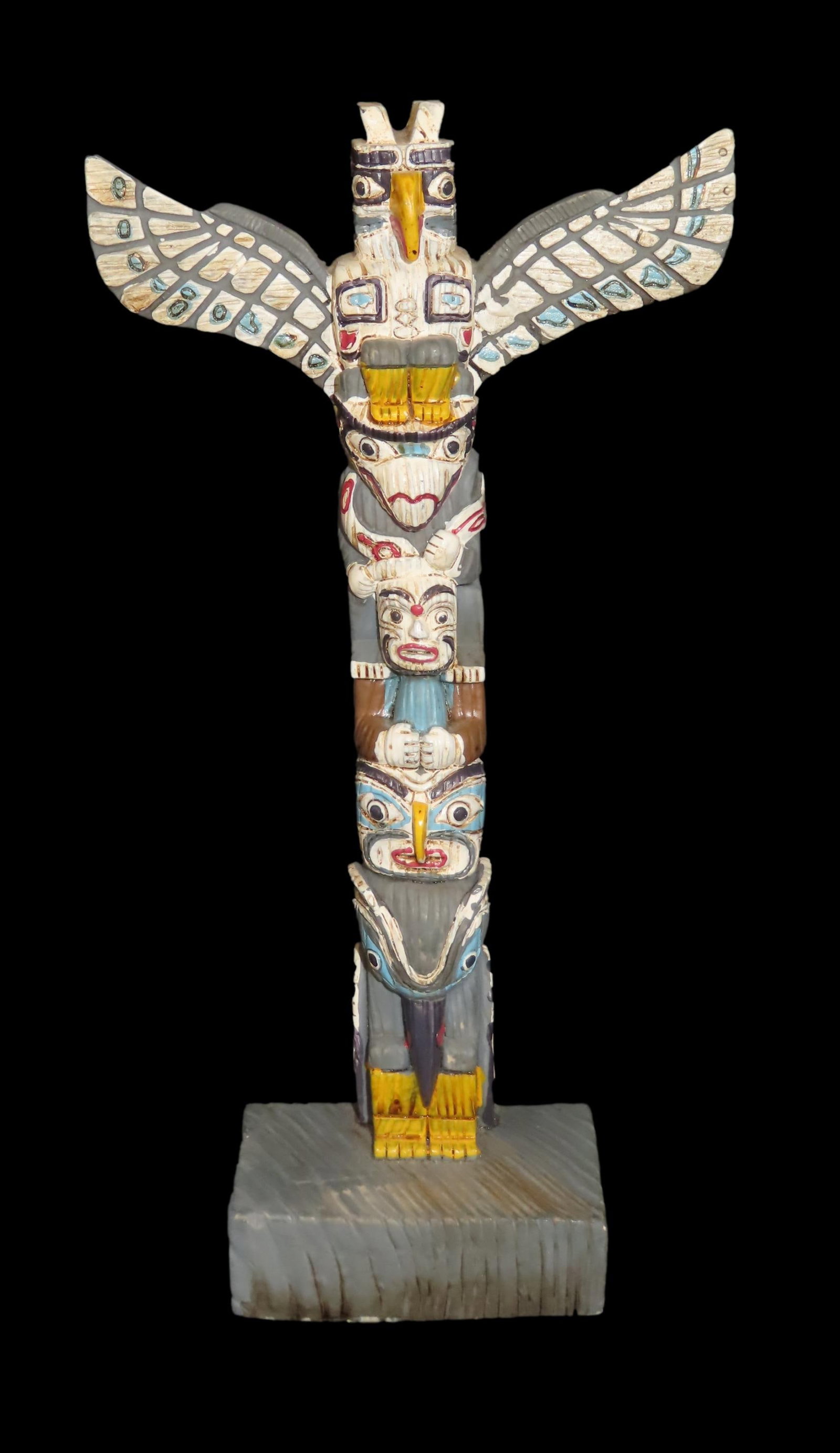 Nice Hand Painted Totem Pole 7 7/8'' Tall Resin Material (1 of 6)