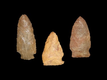 Lot of 3 Nicer Common  Arrowheads, found in Illinois