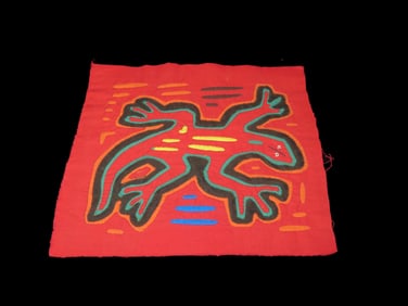 8 x 7 1/4" Vintage Kuna Indian Panama Mola Textile Embroidered Panel Lizard, Ex Brian and Dawn