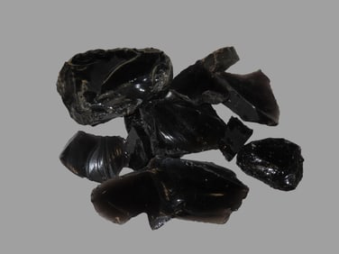 Lot of Worked/Flaked Obsidian pcs, found on private land near Black Mountain Utah.