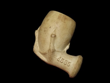 1 3/8" Historic Kaolin Claw Pipe