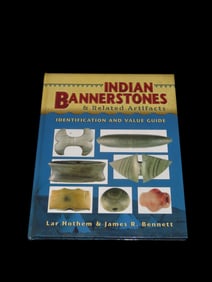 Indian Bannerstones & Related Artifacts: Identification and Value Guide by Lar Hothem and James