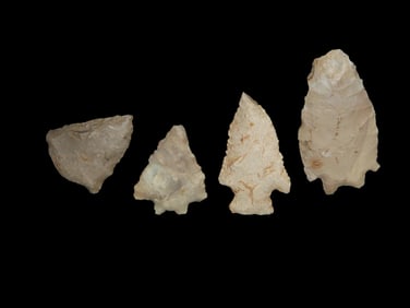 Group of 4 Arrowheads, found in Alabama, Eva, Buzzard Roost, Ex Walt McIntire Collection