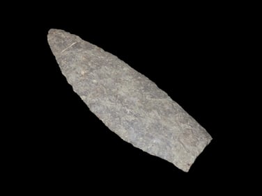 Massive 7 1/2" South Dakota Early Knife, exhibits some beveling