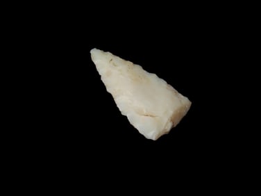 7/8" Madison Pt, found in Pike/Adams Co, Illinois, Ex Bud Goodwin Collection