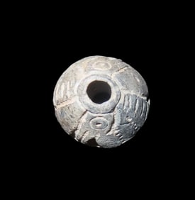 Pre Columbian Swimming Pelican Effigy Bead, Nicely Engraved Machalilla Culture, 1500 BCE to 1100