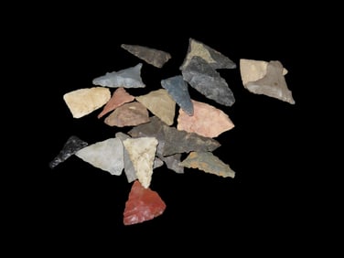 Small Collection of Kentucky/ Tennessee Bird Points, Fort Ancient Triangles