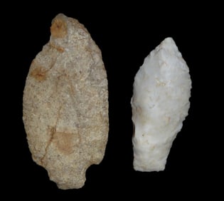 2 Stemmed Pts., found by Adam Sisler & Family in Keokuk Co., Iowa