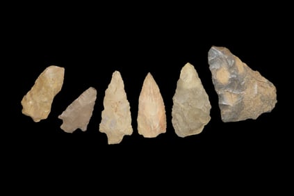 Group of 6 Native American Arrowheads