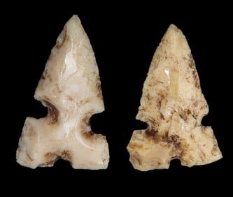 Lot of 2 3-Notch Cahokia Bird Pts.