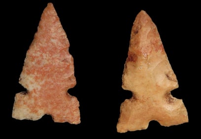 Lot of 2 Colorful 3-Notch Cahokia Bird Pts.