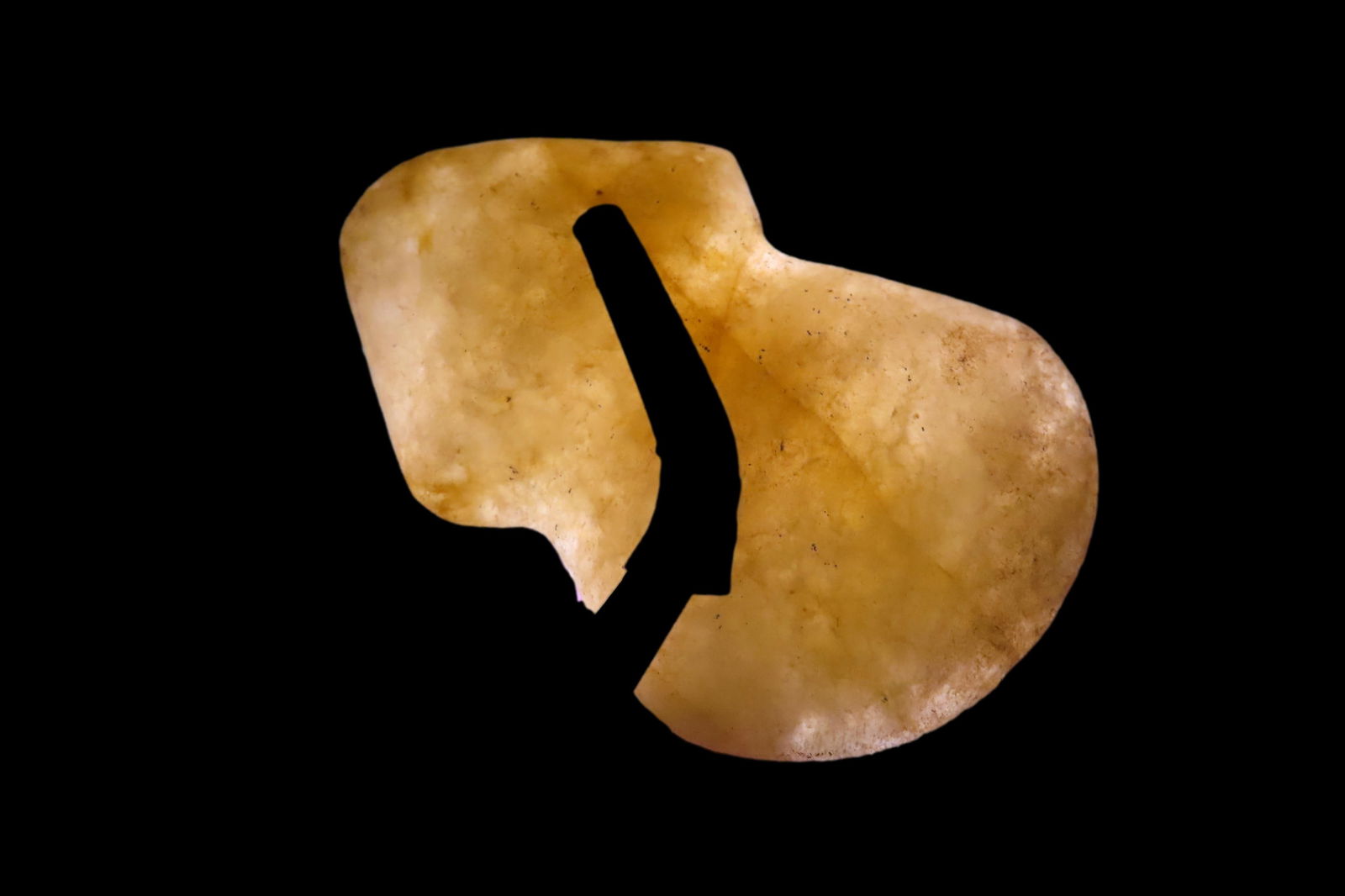 2 3/8" x 1 3/8" Pre Columbian Quartz Axe From Belize, Ex Jim Butler Collection: 2 3/8" x 1 3/8" Pre Columbian Quartz Axe From Belize, Ex Jim Butler Collection