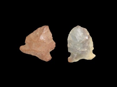 Set of 2 Madison Side Notch Bird Pts, found in Illinois