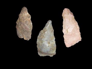 Group of 3 Triangle pts, found in Illinois