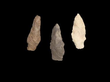 Group of 3 Adena Native American Arrowheads