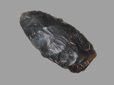 2 7/8" x 7/8" Paleo Lanceolate Pt.