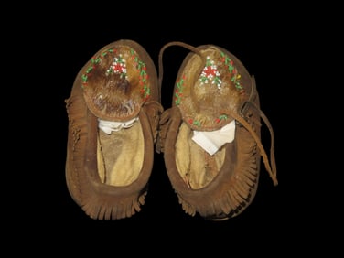 Pair of Beaded Moccasin Shoes