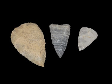 Lot of 3 Early Archaic Triangular Points, 9000-7000 B.P., Texas, Bell & Sur Co.