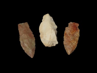 Grouping of 3 Arrowheads Found by Walter Johnson in Seneca, Illinois, Across From Skrivany Funeral