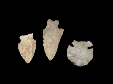 Grouping of 3 Arrowheads