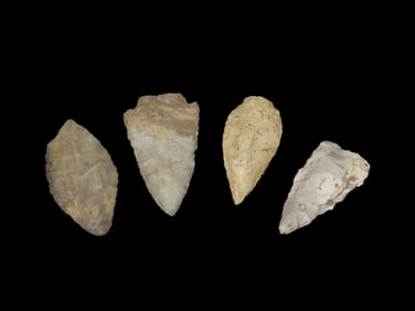 Grouping of 4 Arrowheads