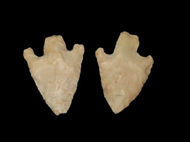 Grouping of 2 Arrowheads